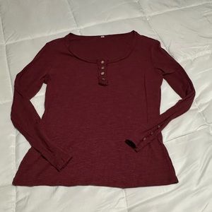 💜5 for $20 Maroon Henley with button at chest and sleeves